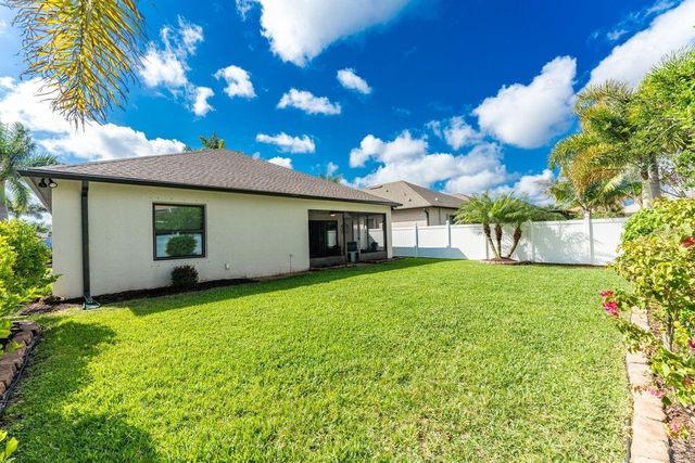 2109 LA PALMA AVENUE, Port Charlotte, FL 33953