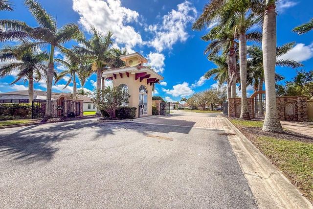 2109 LA PALMA AVENUE, Port Charlotte, FL 33953