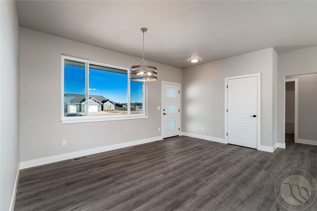 7089 Copper Bend BOULEVARD, Billings, MT 59106 photo 2