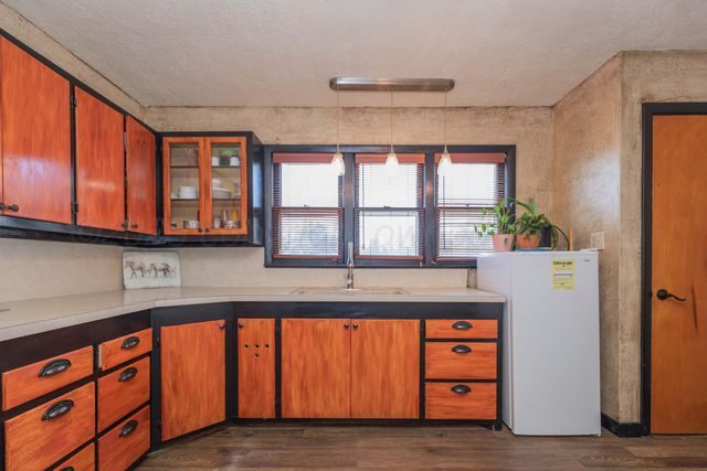 209 E 12th Street, Wheeler, TX 79096