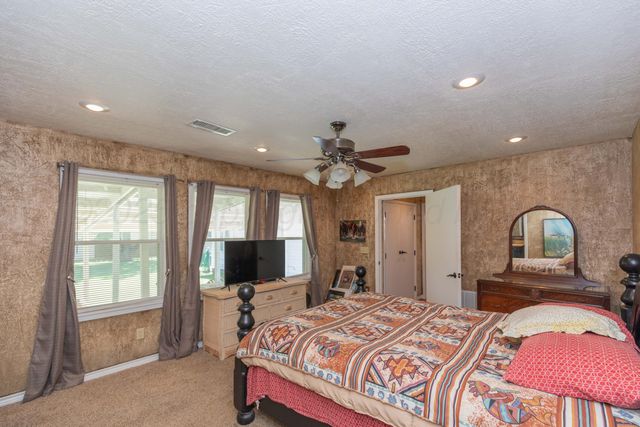 209 E 12th Street, Wheeler, TX 79096