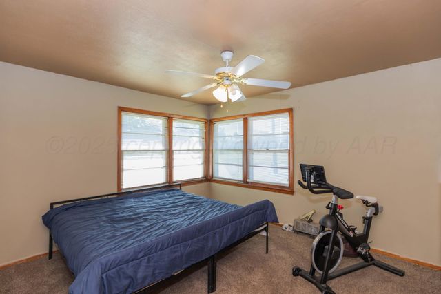 209 E 12th Street, Wheeler, TX 79096