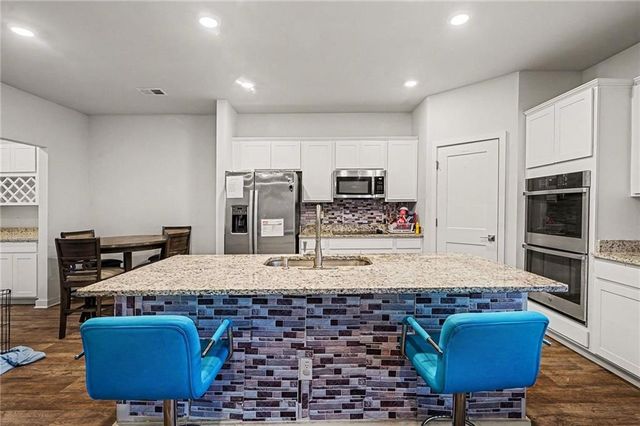 1217 Hibiscus Way, Mcdonough, GA 30253