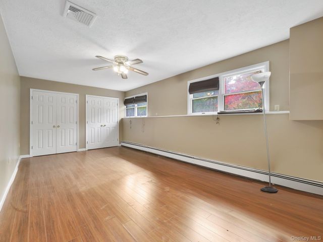 22 N Lorna Lane, Airmont, NY 10952