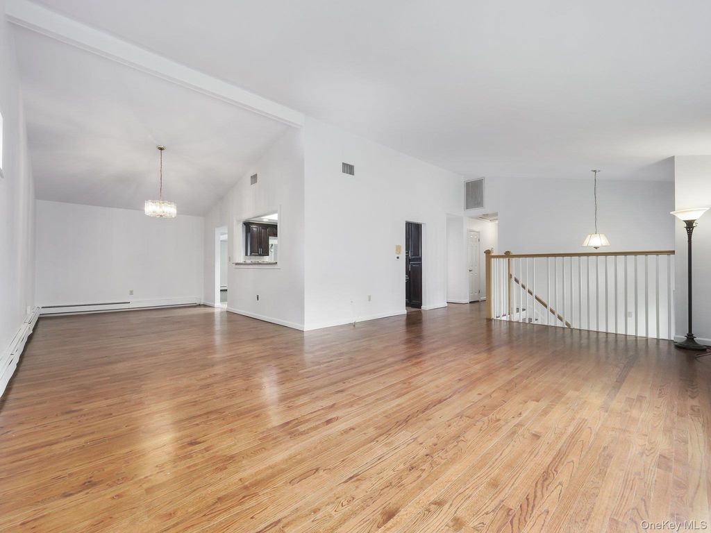 22 N Lorna Lane, Airmont, NY 10952 — photo 5