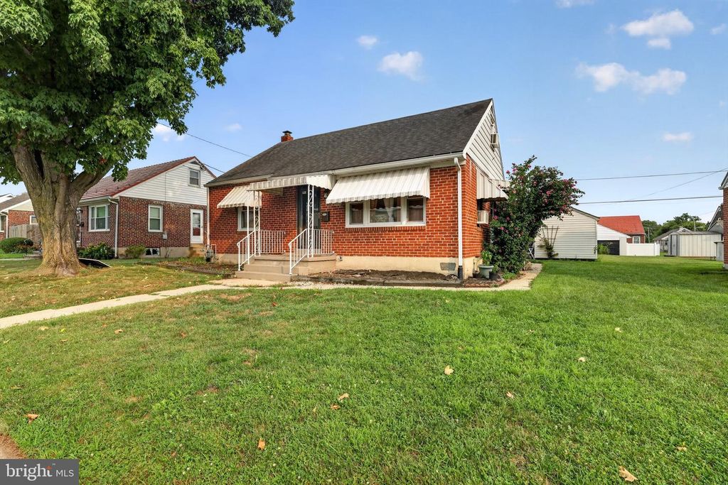 504 EUCLID AVE, Temple, PA 19560