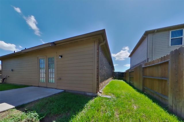 417 Palomino Stand Drive, La Marque, TX 77568