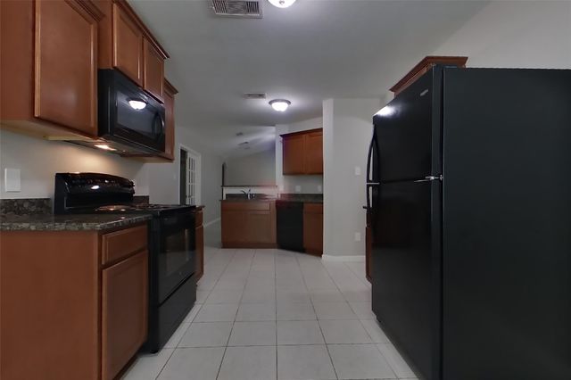 417 Palomino Stand Drive, La Marque, TX 77568