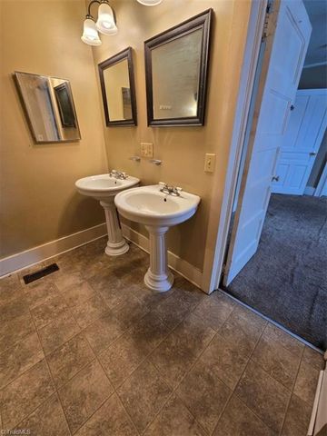 309 Taylor Street, Mount Airy, NC 27030