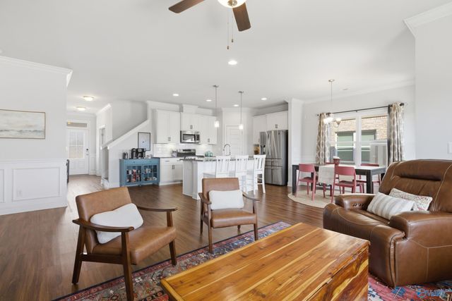 119 Sage Oak Drive, Decatur, AL 35603