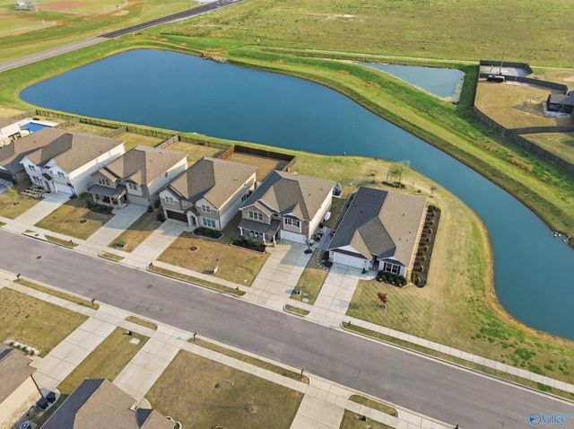 119 Sage Oak Drive, Decatur, AL 35603