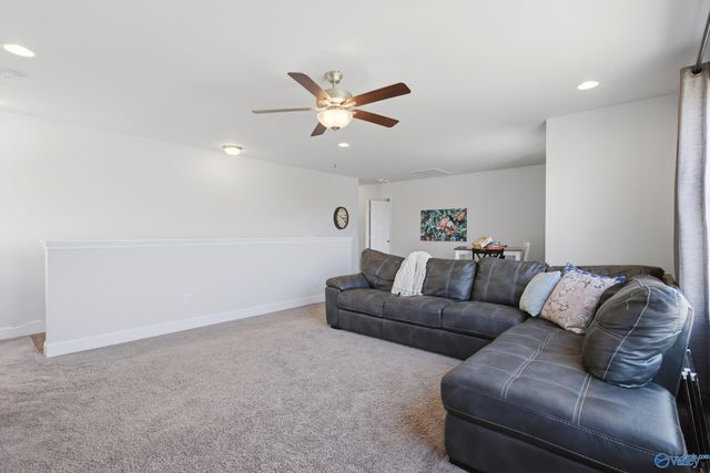 119 Sage Oak Drive, Decatur, AL 35603