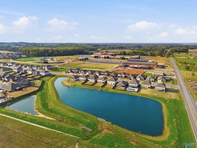 119 Sage Oak Drive, Decatur, AL 35603