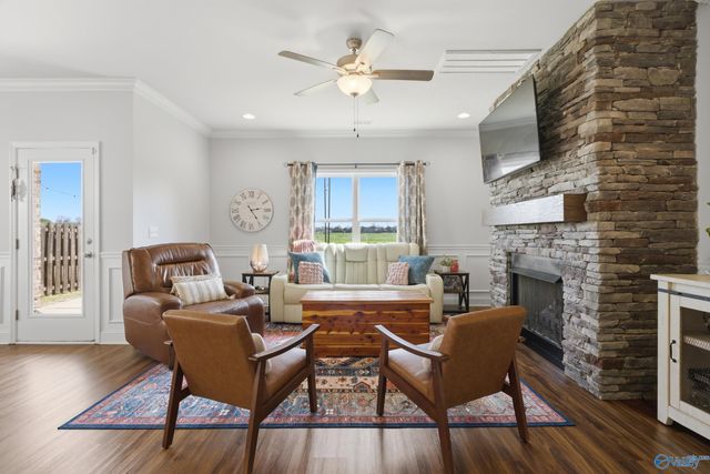 119 Sage Oak Drive, Decatur, AL 35603