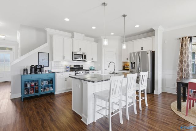 119 Sage Oak Drive, Decatur, AL 35603