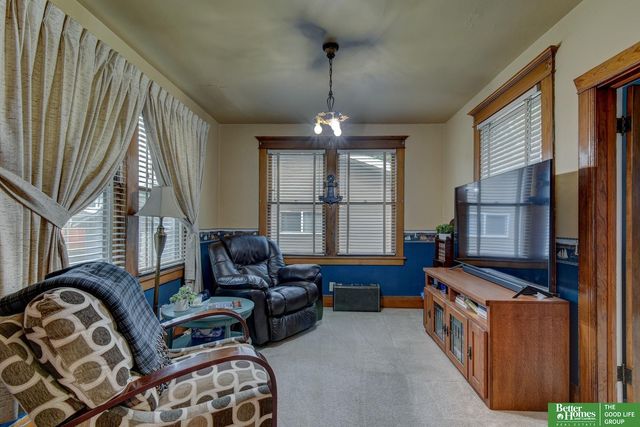 620 N 34 Street, Omaha, NE 68131