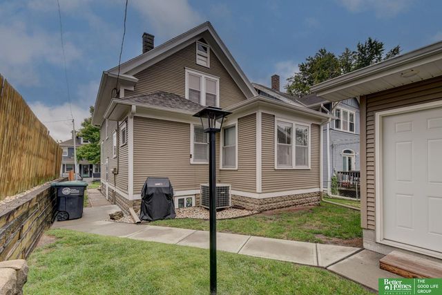 620 N 34 Street, Omaha, NE 68131