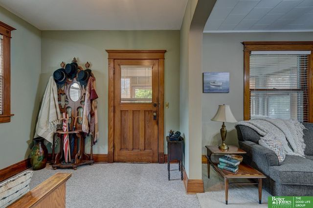 620 N 34 Street, Omaha, NE 68131