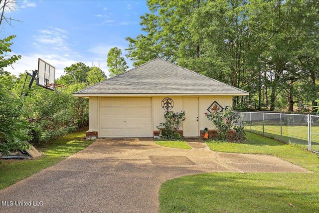 107 Chalet Strasse, Brandon, MS 39042