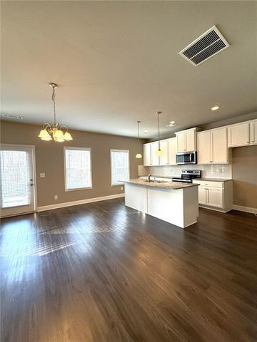 827 Wellford Avenue, Jefferson, GA 30549