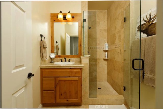 929 Lucerne Lane, Lake Arrowhead, CA 92352