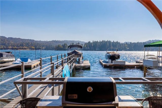 929 Lucerne Lane, Lake Arrowhead, CA 92352
