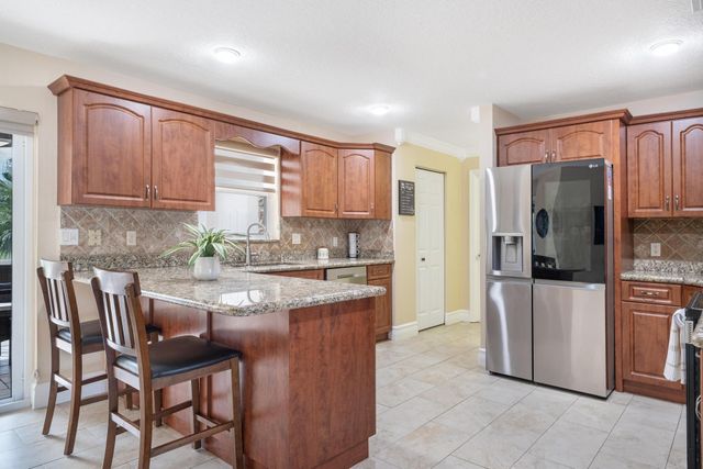 1128 Hatteras Circle, Greenacres, FL 33413
