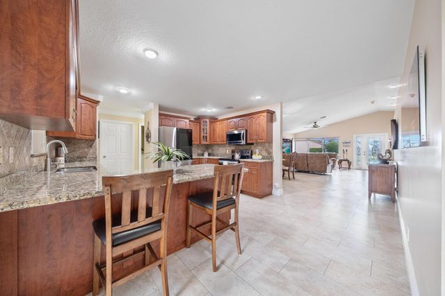 1128 Hatteras Circle, Greenacres, FL 33413