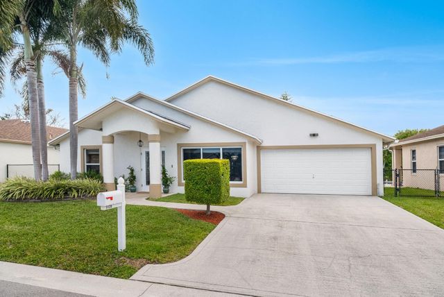 1128 Hatteras Circle, Greenacres, FL 33413