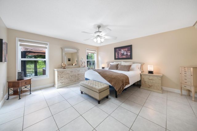 1128 Hatteras Circle, Greenacres, FL 33413