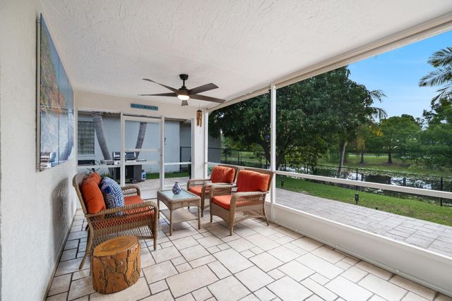 1128 Hatteras Circle, Greenacres, FL 33413