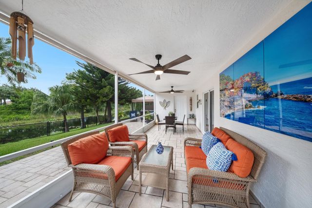 1128 Hatteras Circle, Greenacres, FL 33413