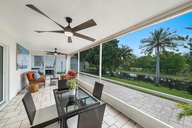 1128 Hatteras Circle, Greenacres, FL 33413
