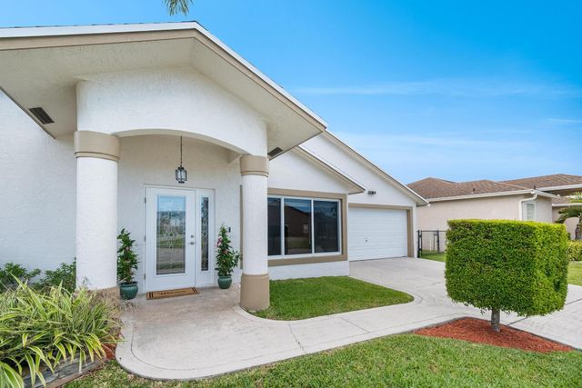 1128 Hatteras Circle, Greenacres, FL 33413
