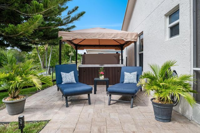 1128 Hatteras Circle, Greenacres, FL 33413