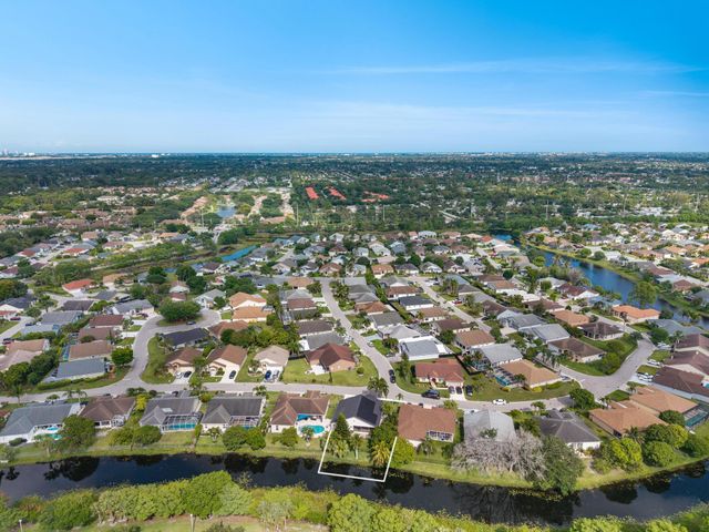 1128 Hatteras Circle, Greenacres, FL 33413