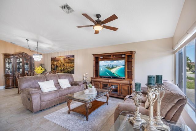 1128 Hatteras Circle, Greenacres, FL 33413