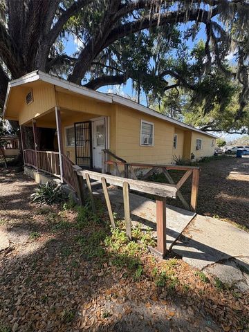 422 W BROADWAY STREET, Fort Meade, FL 33841