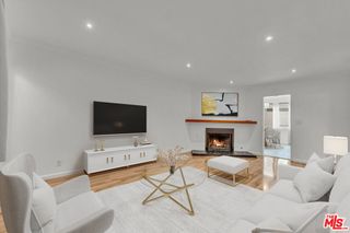 15457 Moorpark Street 3, Sherman Oaks, CA 91403