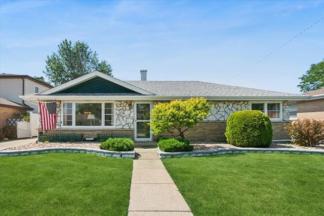 7821 W 73rd Place, Bridgeview, IL 60455