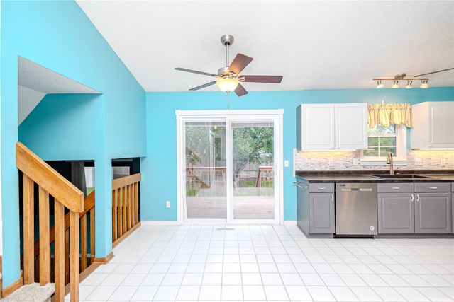 234 E Bundy Avenue, Des Moines, IA 50315