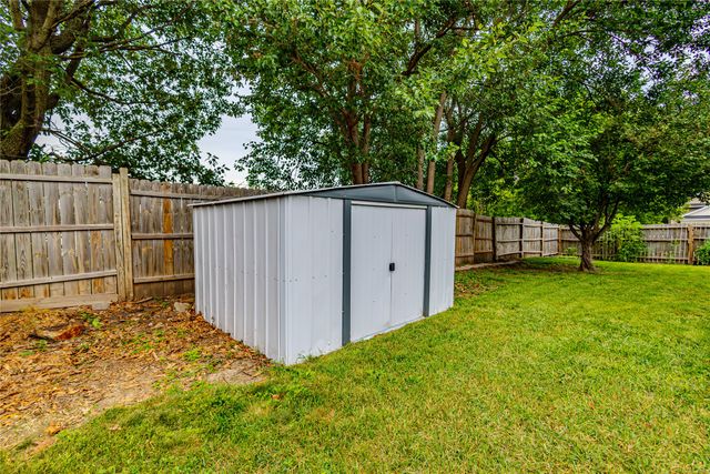 234 E Bundy Avenue, Des Moines, IA 50315