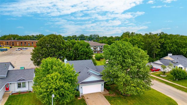 234 E Bundy Avenue, Des Moines, IA 50315