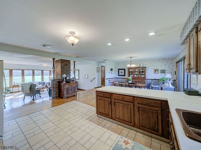 26 Fitzer Rd, Kingwood Twp., NJ 08825