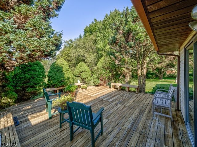 26 Fitzer Rd, Kingwood Twp., NJ 08825