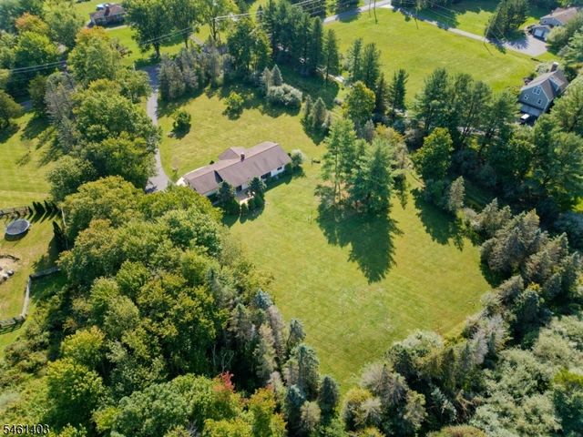 26 Fitzer Rd, Kingwood Twp., NJ 08825