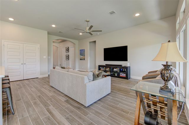 1930 Creekwood Cove, Missouri City, TX 77459