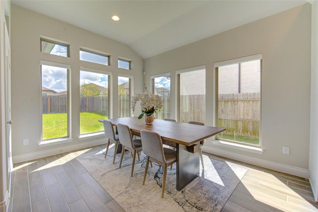 1930 Creekwood Cove, Missouri City, TX 77459