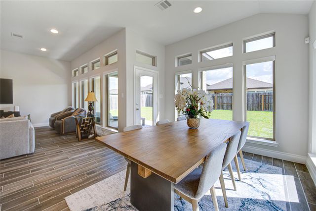 1930 Creekwood Cove, Missouri City, TX 77459