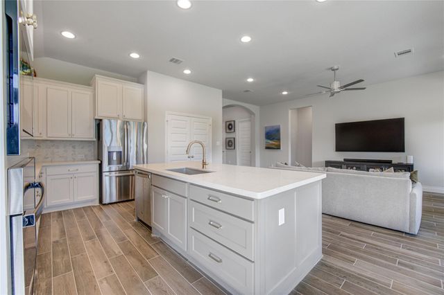 1930 Creekwood Cove, Missouri City, TX 77459